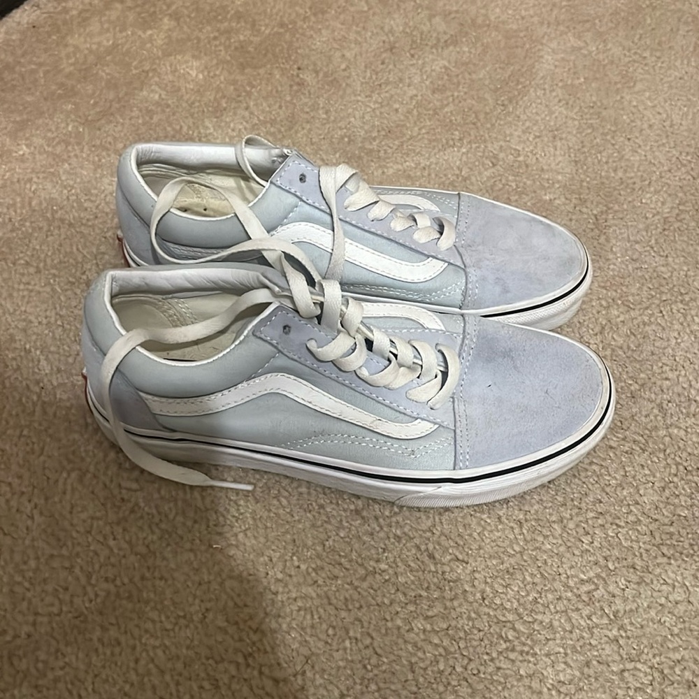 Vans - Picture 2 of 2